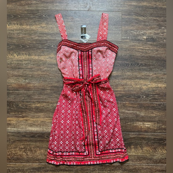 NWT WHITE HOUSE BLACK MARKET Labyrinth Dress XS - Picture 3 of 10